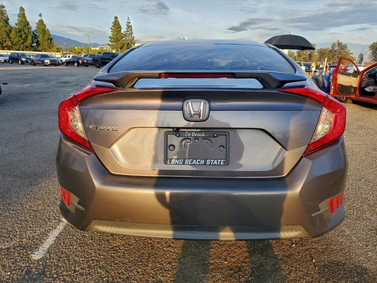 Honda Civic Lx Image 6