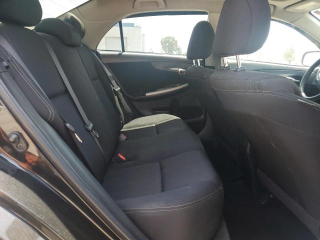 Toyota Corolla Base Image 12