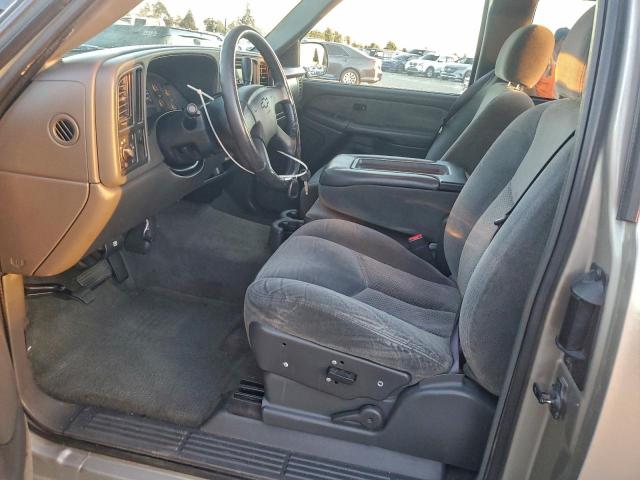 Chevrolet Silverado C1500 Image 10