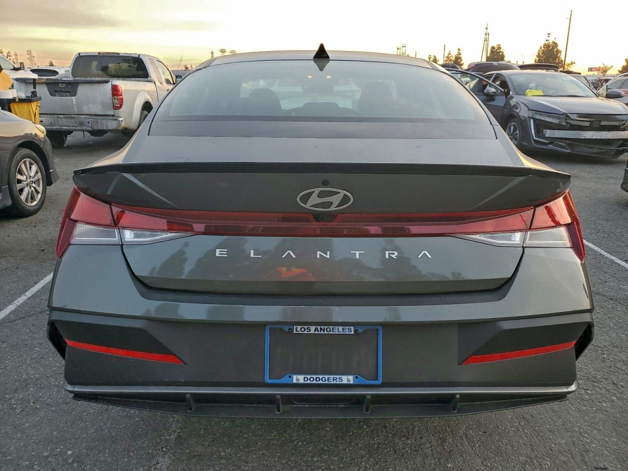 Hyundai ELANTRA Sel Sport Image 4