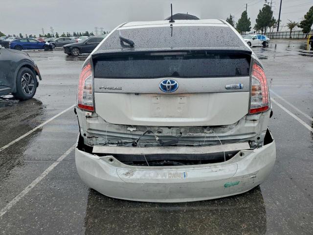 Toyota Prius Image 11