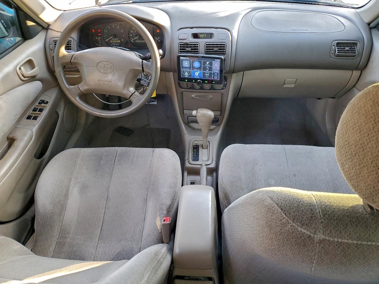 Toyota Corolla Ce Image 12