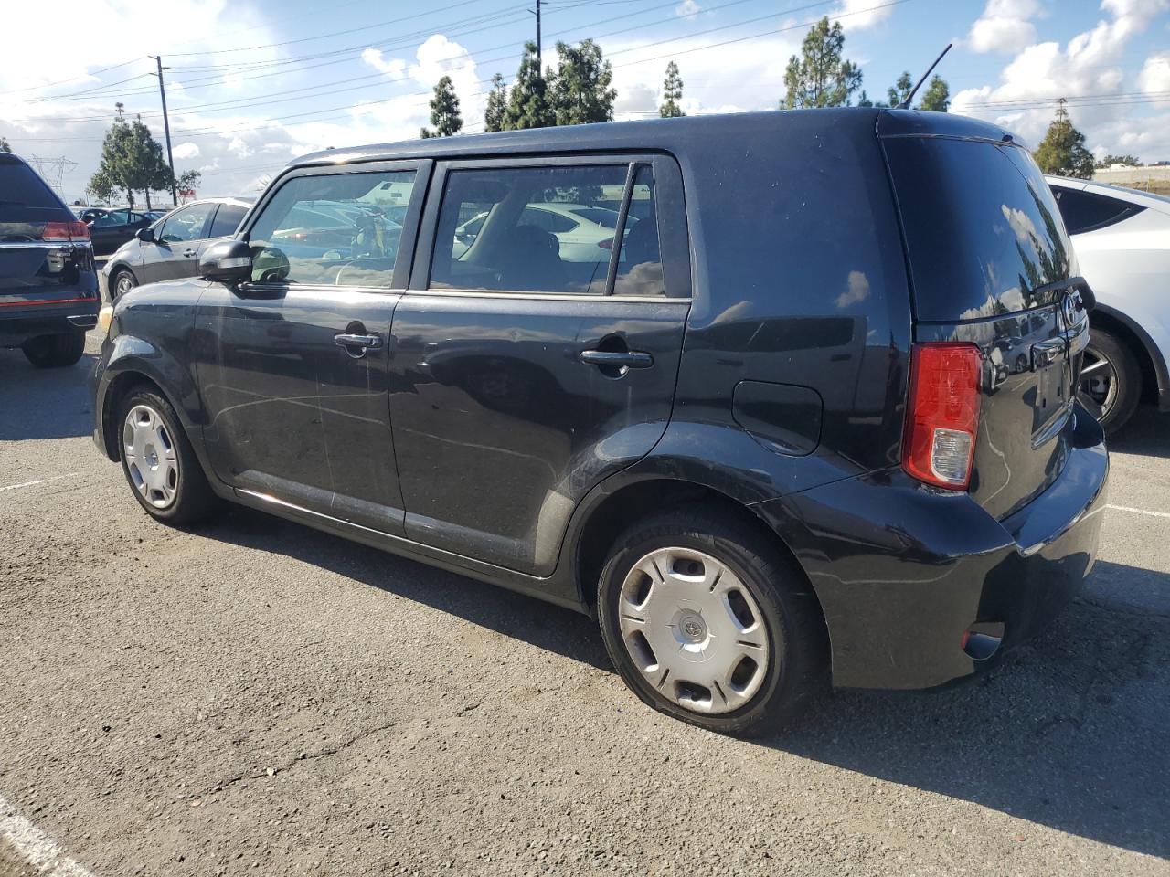 Toyota Scion Image 3