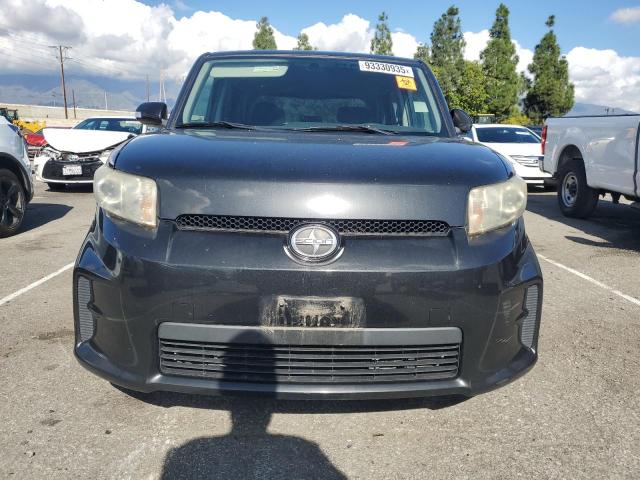 Toyota Scion Image 6