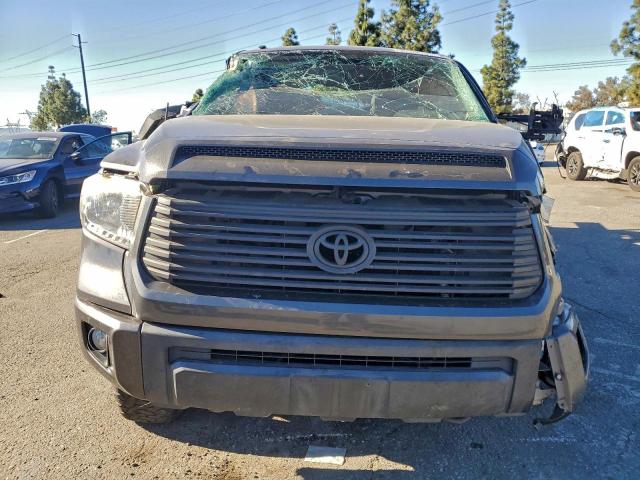 Toyota Tundra Crewmax Sr5 Image 5