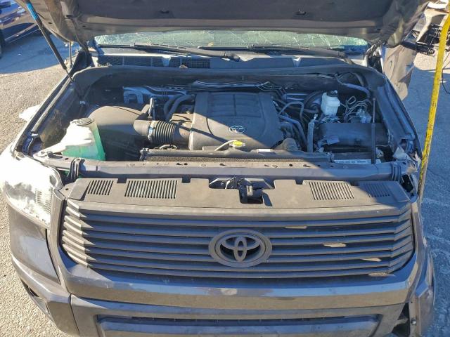 Toyota Tundra Crewmax Sr5 Image 9