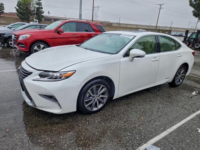  Salvage Lexus Es