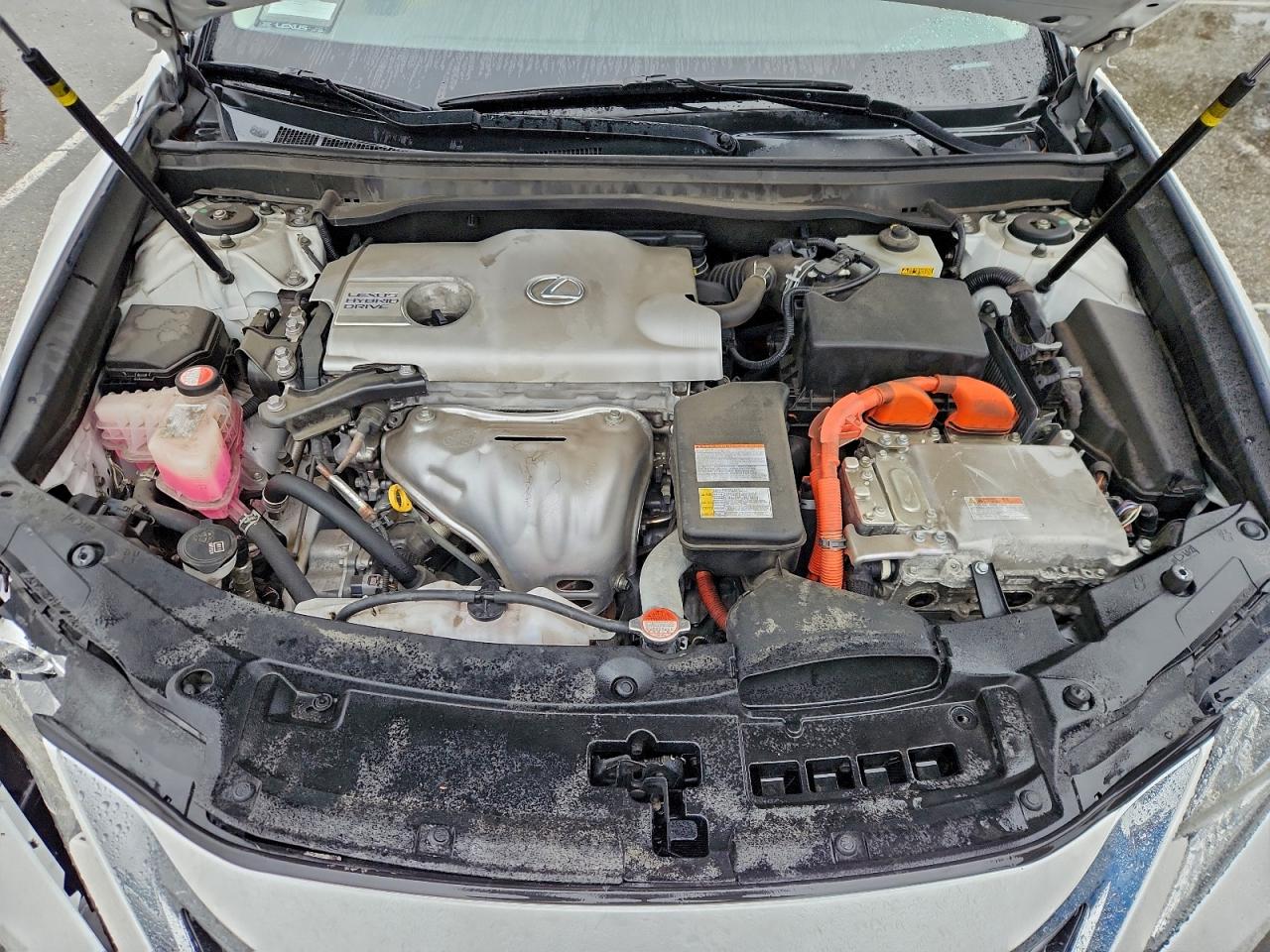 Lexus Es 300h Image 9