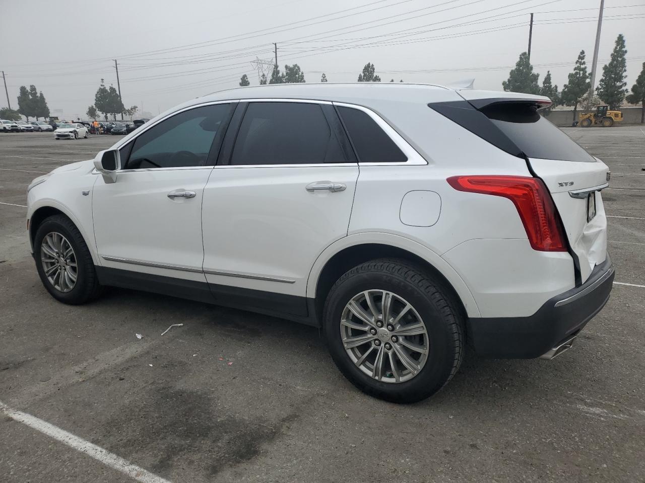Cadillac XT5 Luxury Image 3