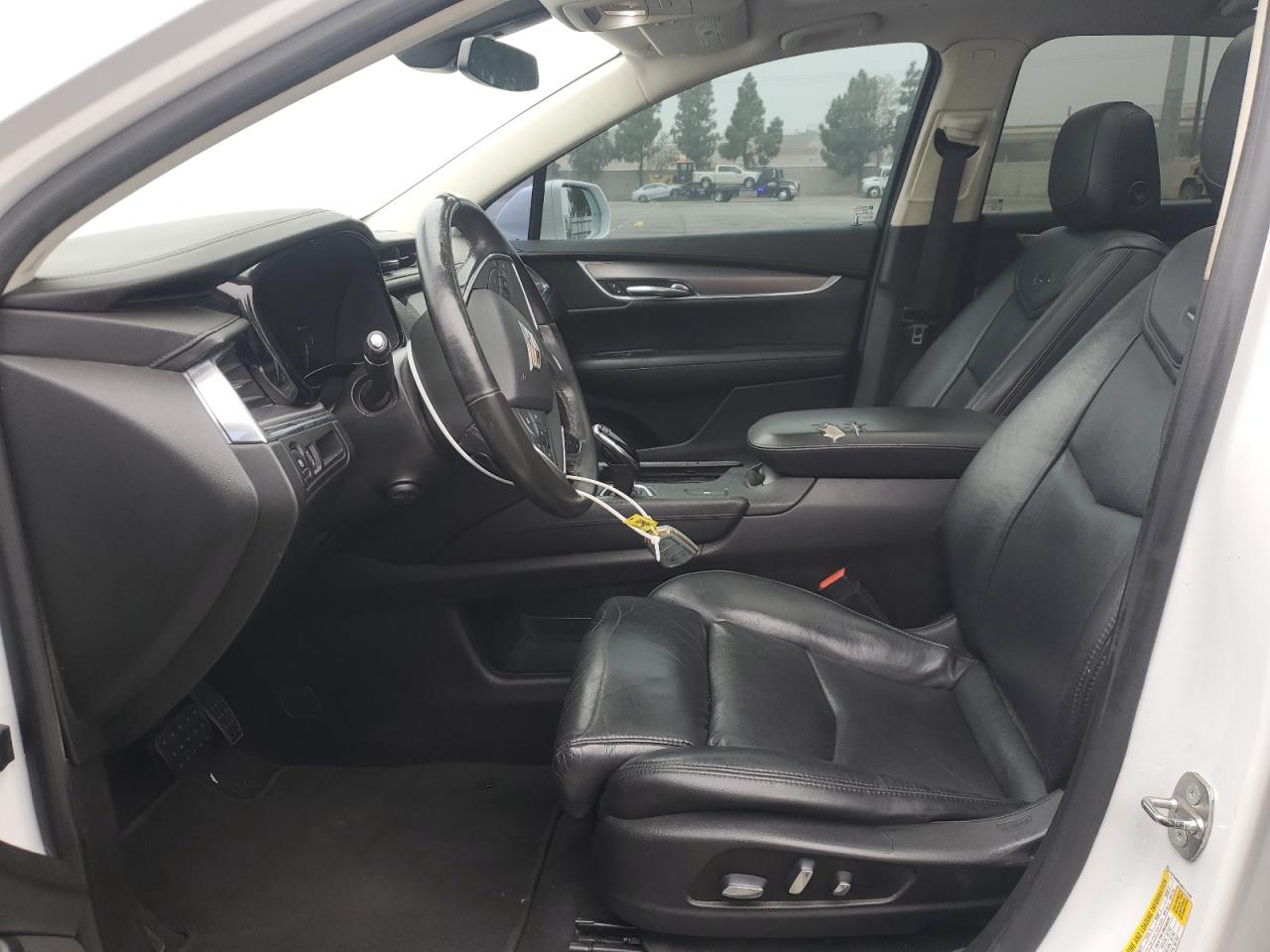 Cadillac XT5 Luxury Image 4