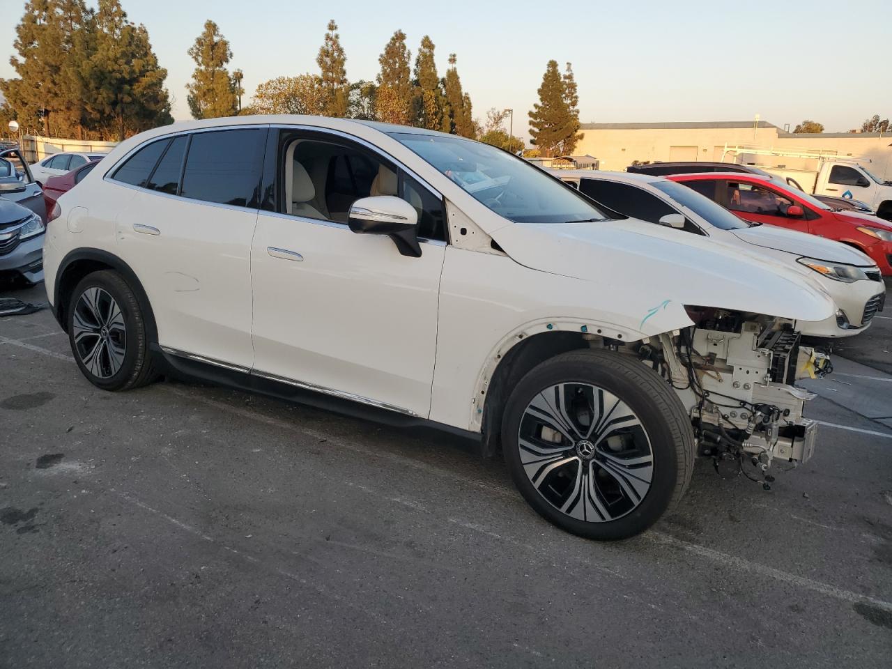 Mercedes-Benz EQE 350+ Image 2