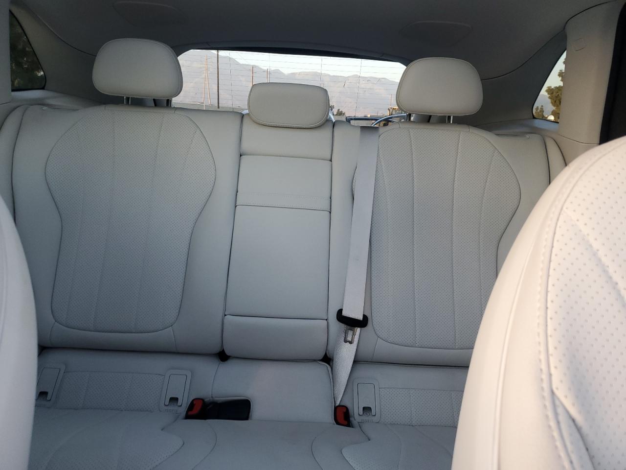 Mercedes-Benz EQE 350+ Image 9