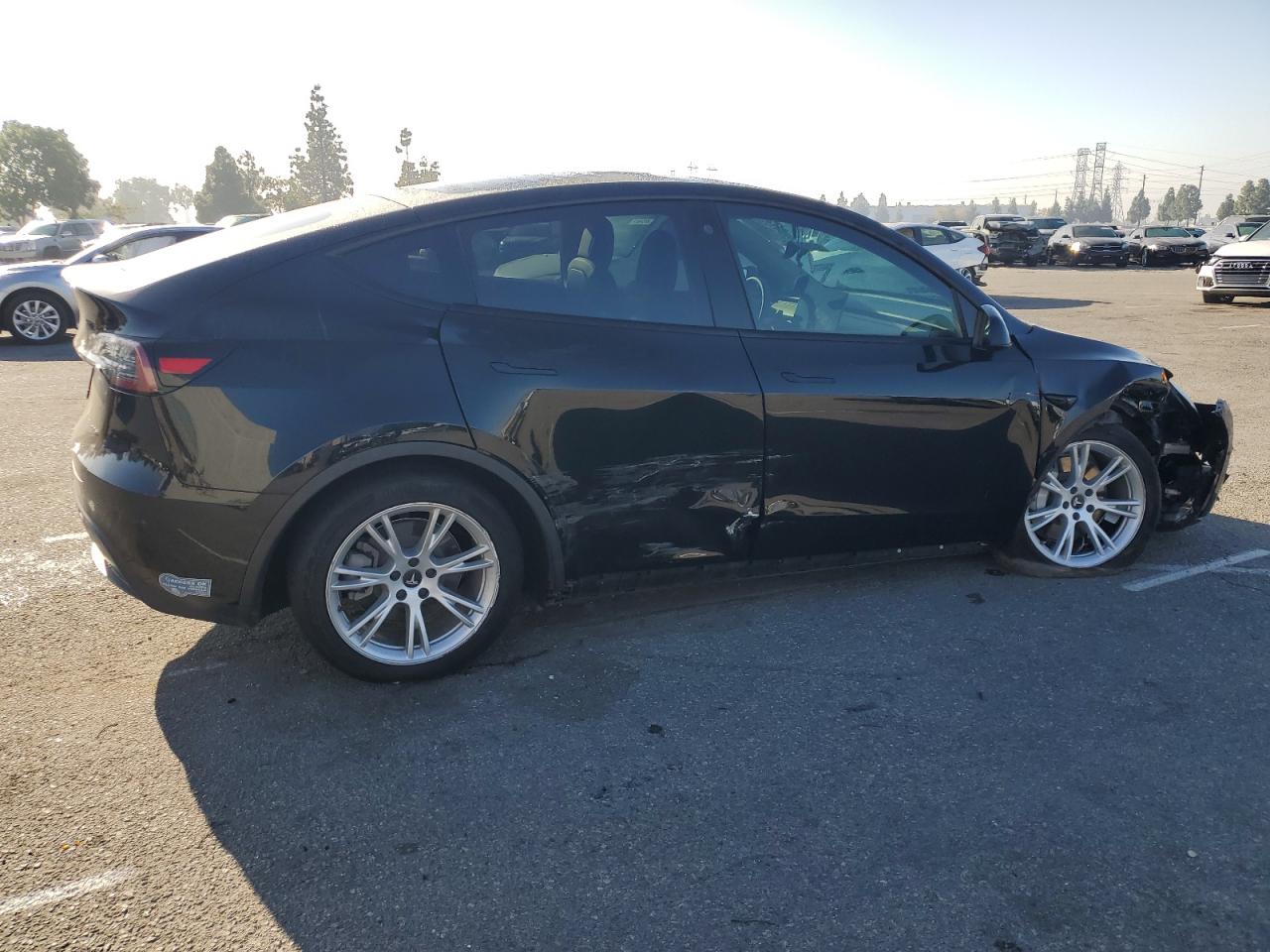 Tesla Model Y Image 2