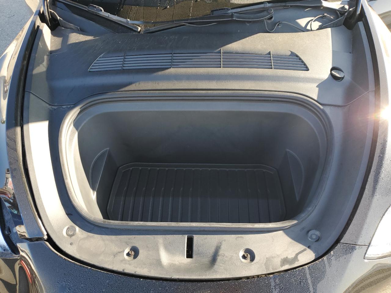 Tesla Model Y Image 13