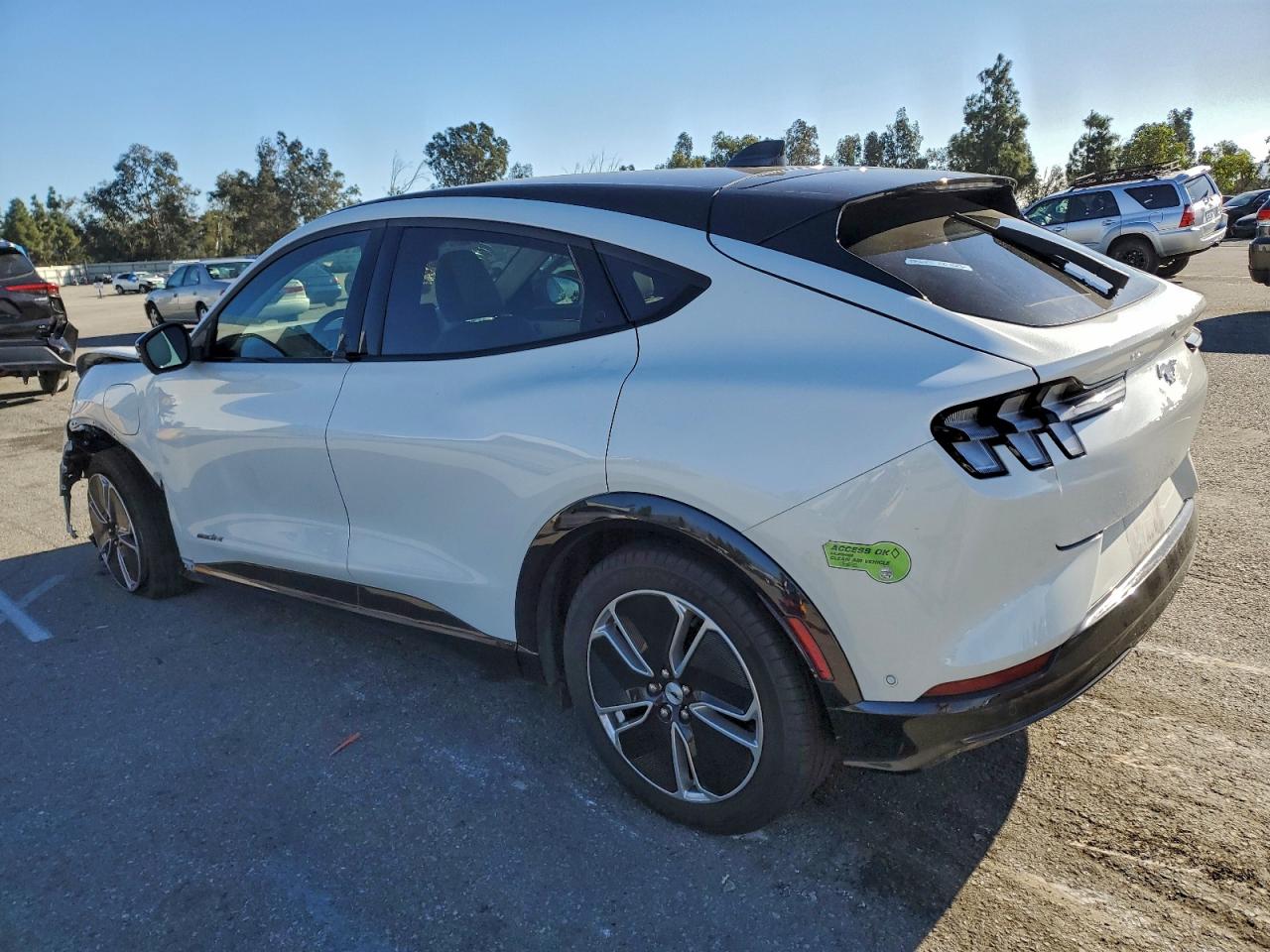 Ford Mustang Premium Image 10