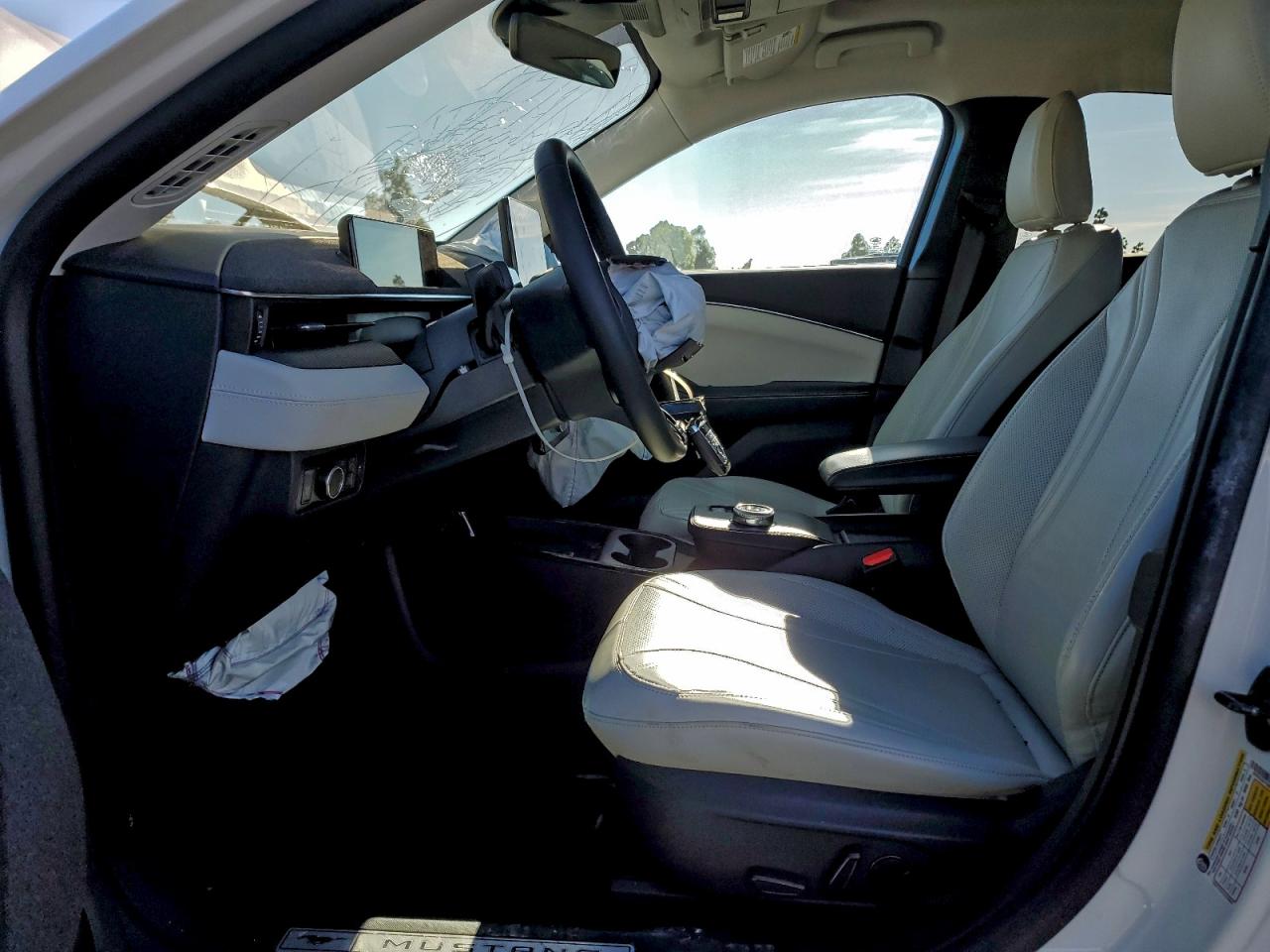 Ford Mustang Premium Image 5