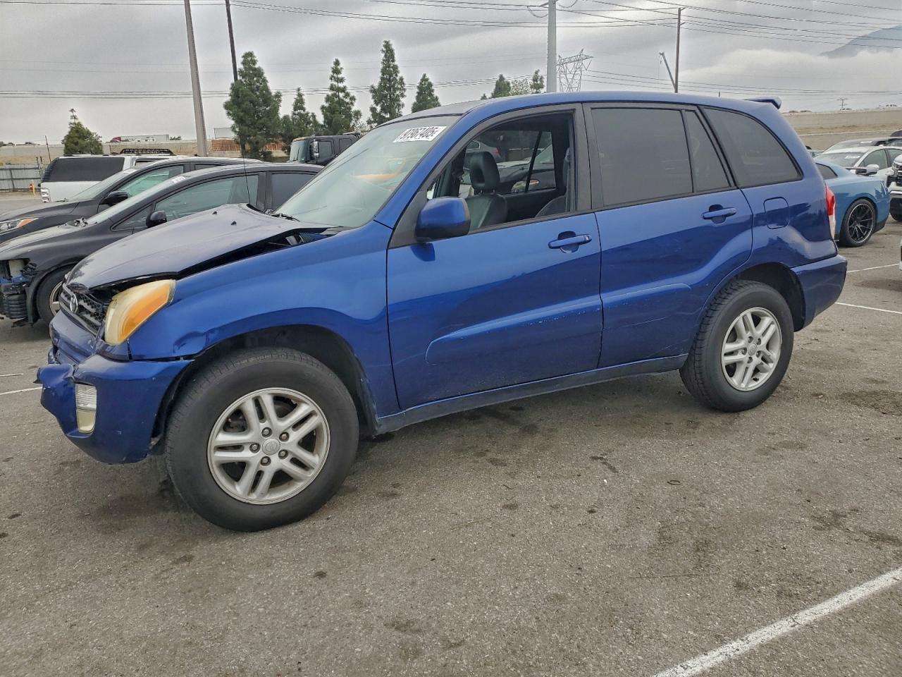 Toyota RAV4 Image 1