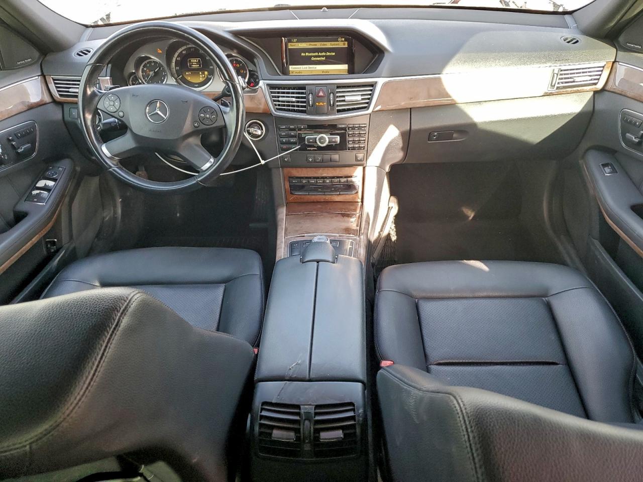 Mercedes-Benz E-Class 350 Bluetec Image 10