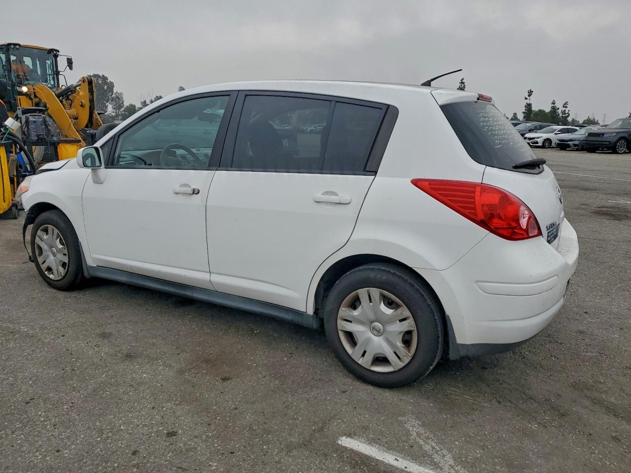 Nissan Versa S Image 2