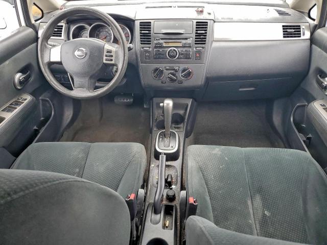 Nissan Versa S Image 11