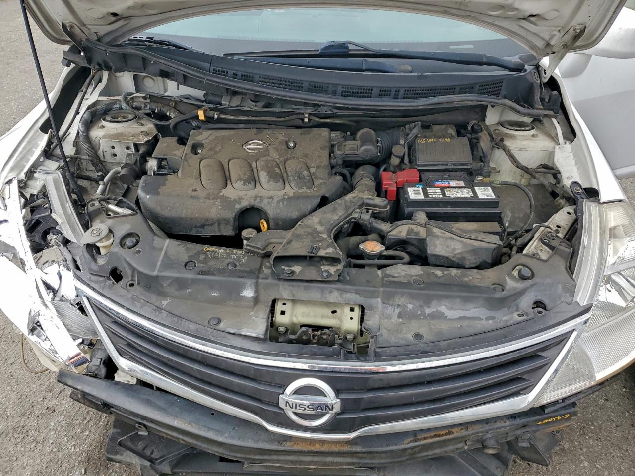 Nissan Versa S Image 6