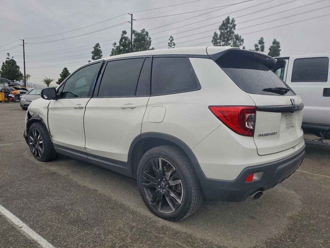 Honda Passport Sport Image 6