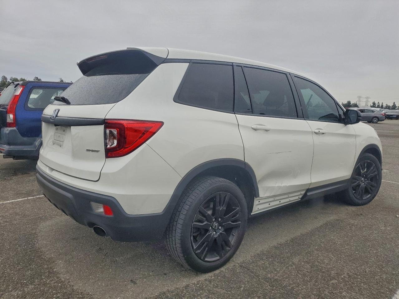 Honda Passport Sport Image 7