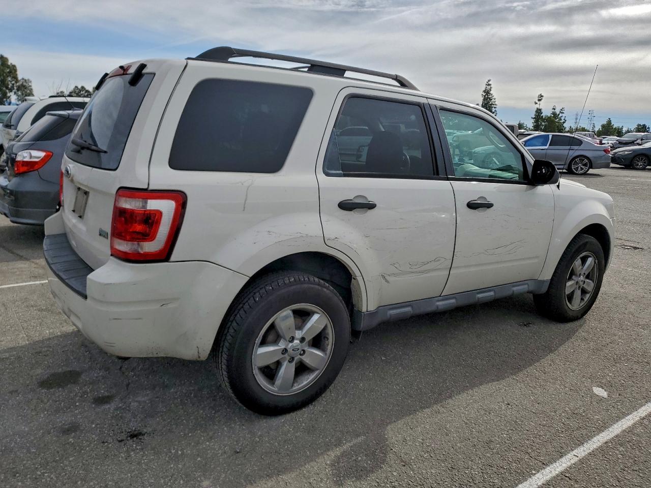 Ford Escape Xlt Image 3