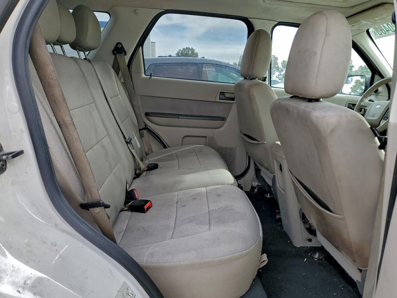 Ford Escape Xlt Image 8