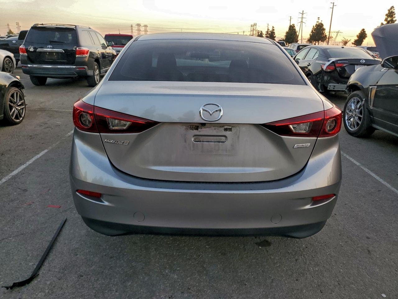 Mazda 3 Sport Image 8