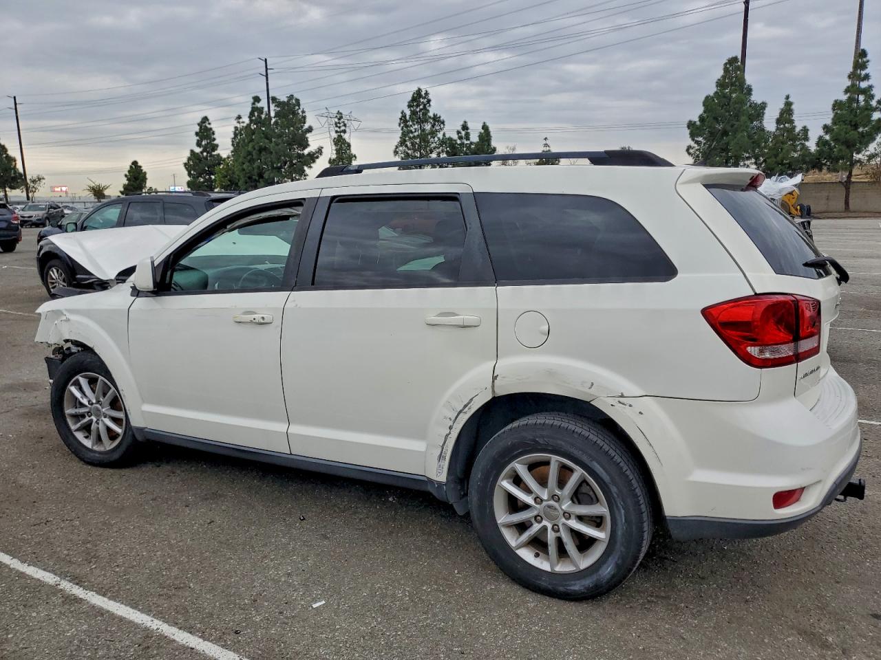 Dodge Journey Sxt Image 2
