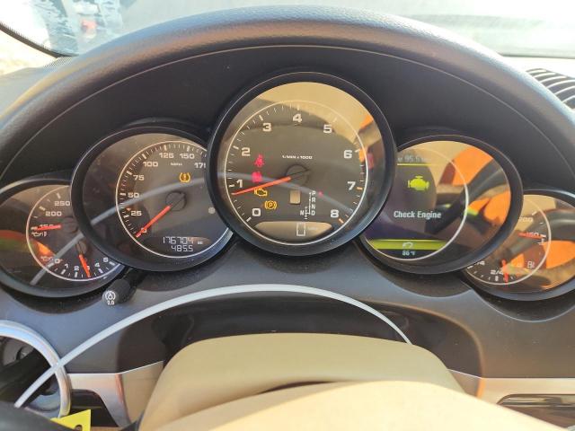Porsche Cayenne Image 9