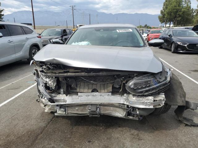 Honda Accord Touring Image 9