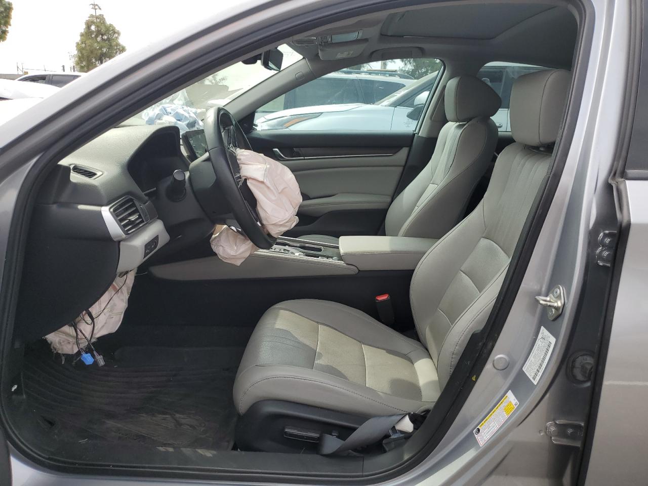 Honda Accord Touring Image 6