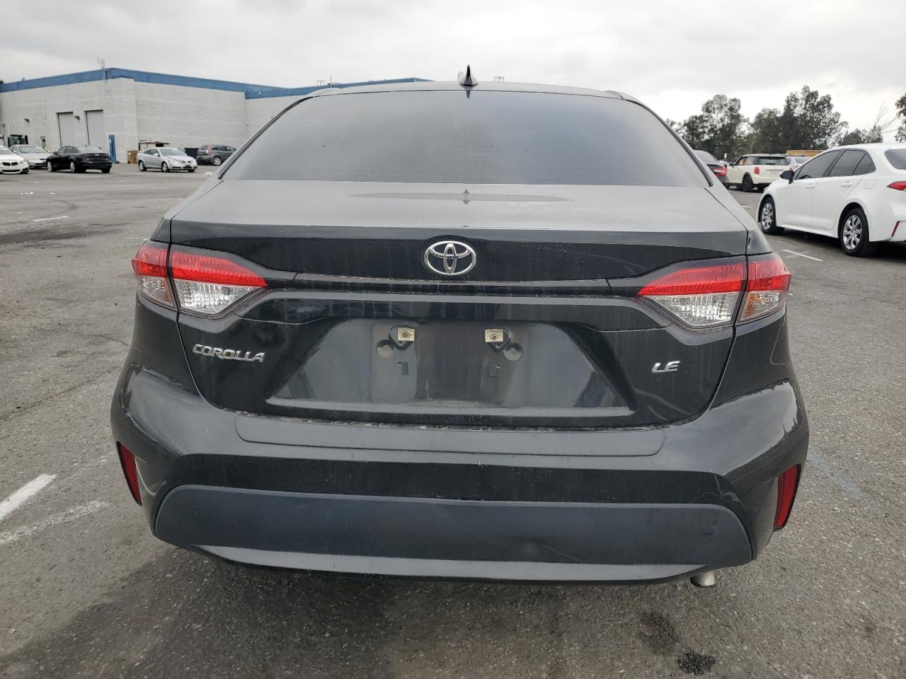 Toyota Corolla Le Image 5