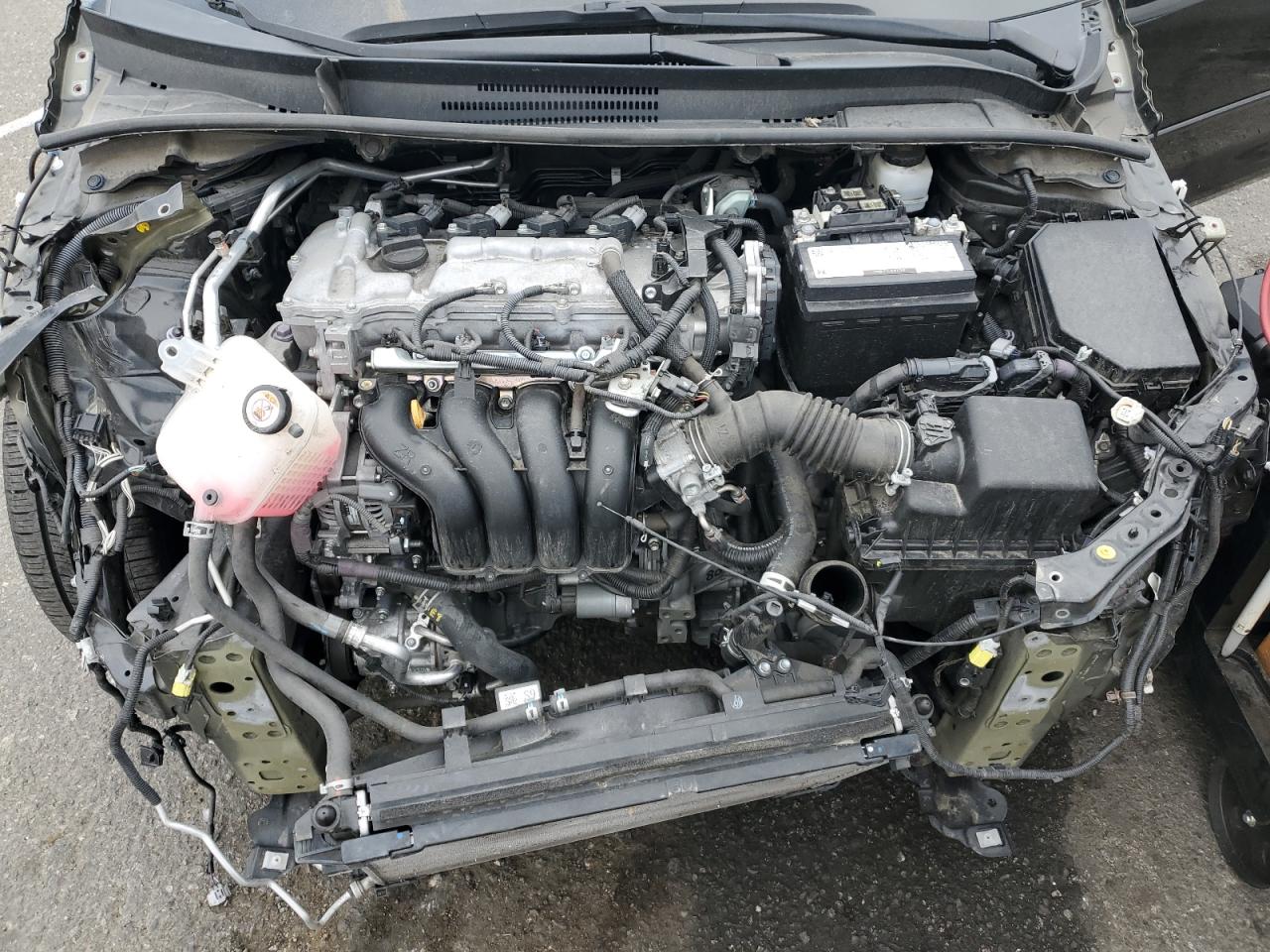 Toyota Corolla Le Image 11