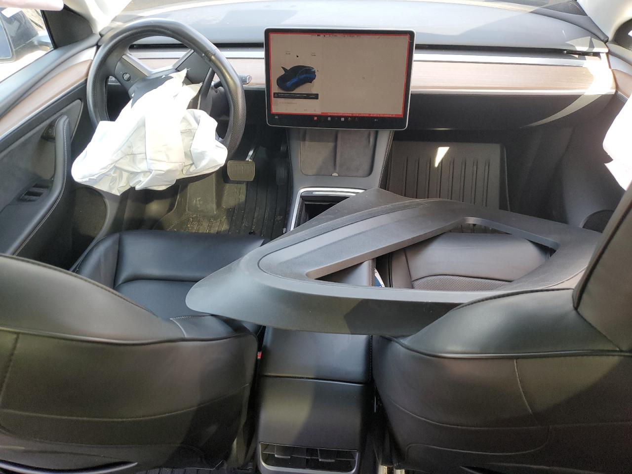 Tesla Model Y Image 12