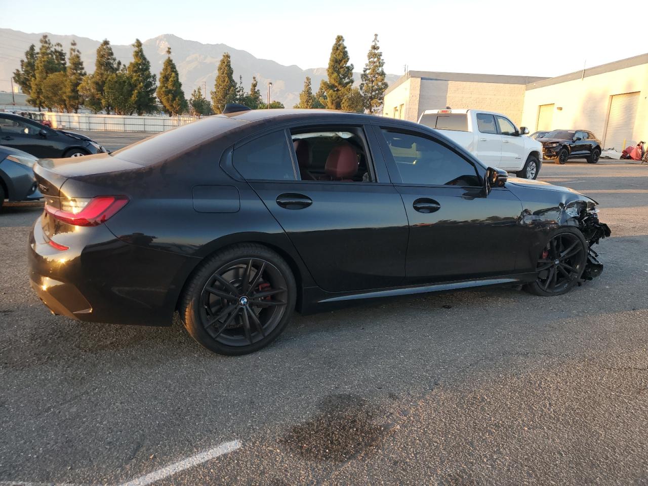 BMW 3 Series Image 6