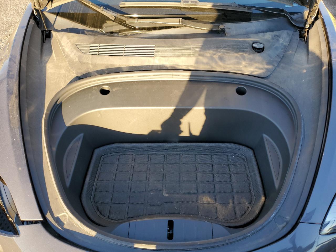 Tesla Model 3 Image 13