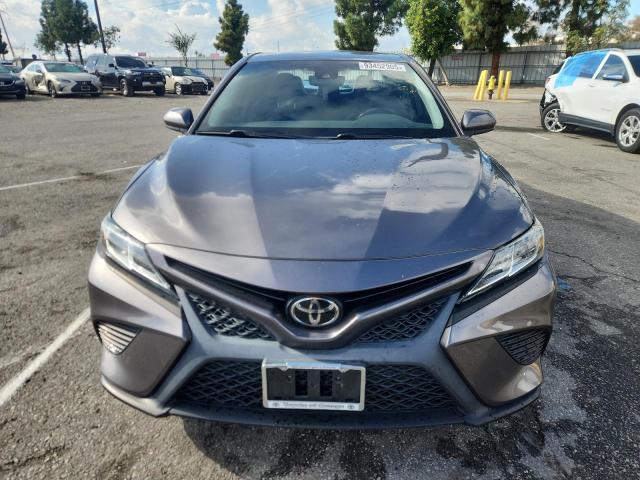 Toyota Camry Se Image 7
