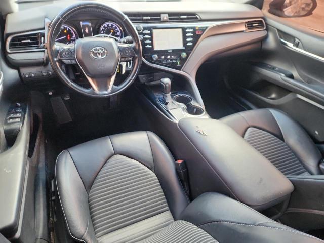 Toyota Camry Se Image 8
