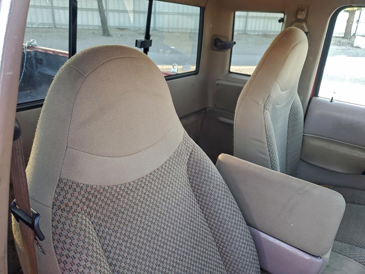 Ford Ranger Super Cab Image 6