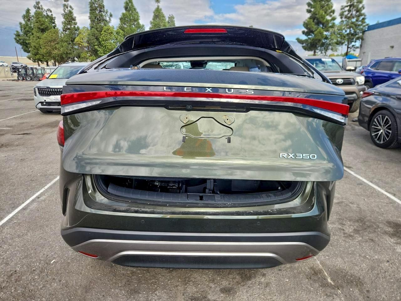 Lexus RX 350 Base Image 8