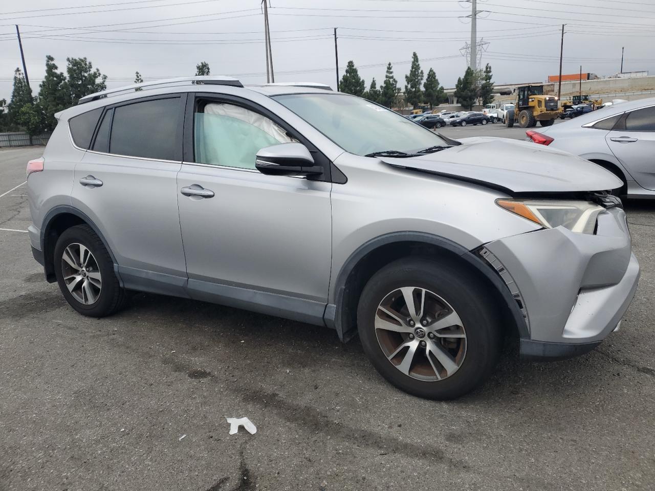 Toyota RAV4 Xle Image 10