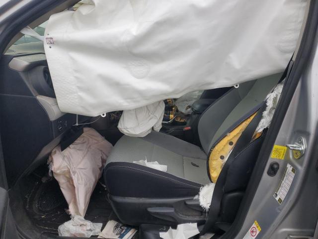 Toyota RAV4 Xle Image 6