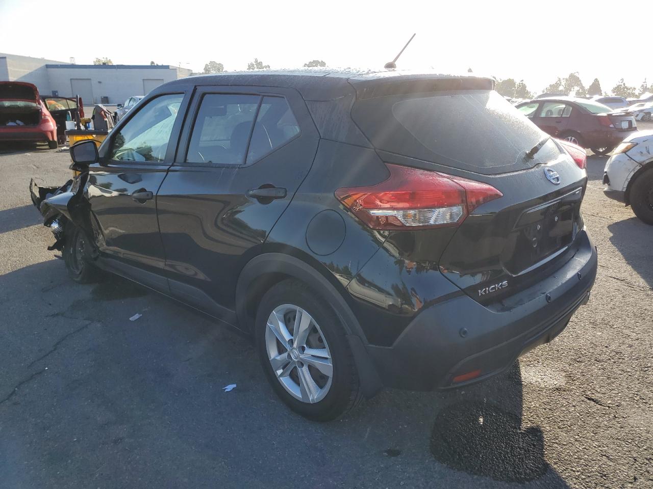 Nissan Kicks S Image 2