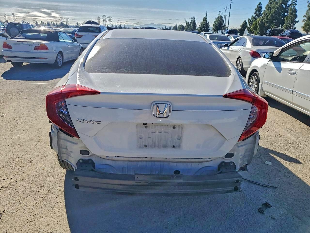 Honda Civic Lx Image 9