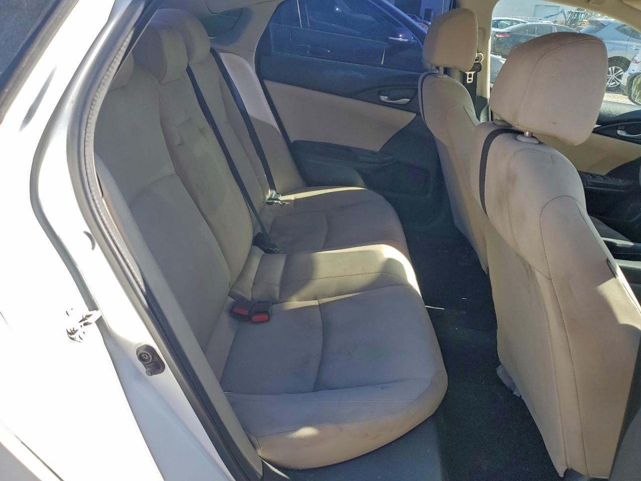 Honda Civic Lx Image 11