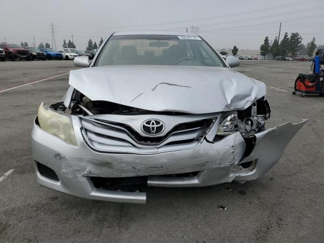 Toyota Camry Base Image 10