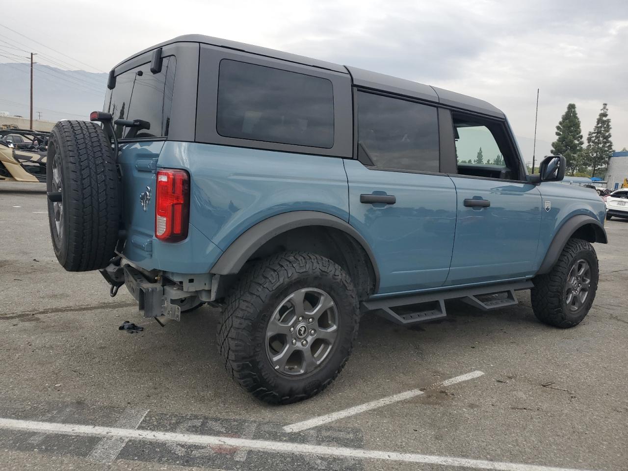 Ford Bronco Base Image 13